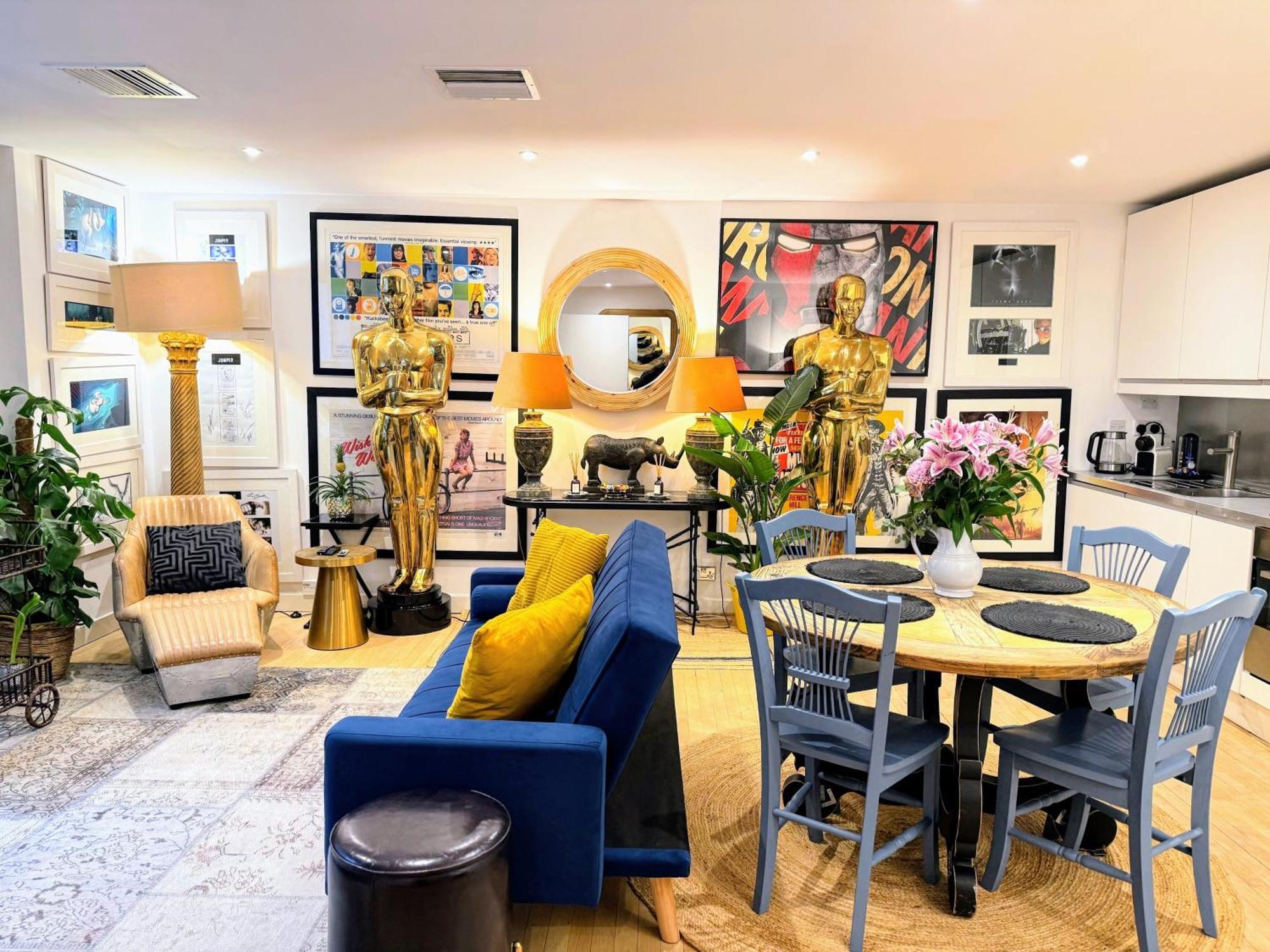 Spacious West End Duplex Apartment, W1 Central Лондон Екстер'єр фото